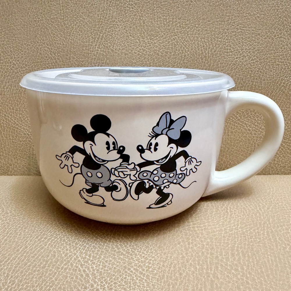 Disney Mickey and Minnie Mouse‎ 24oz Ceramic Soup Mug with Vented Lid